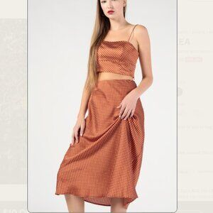 Azalea 🟣 EUC Size Medium Polka Dot Satin Midi Skirt